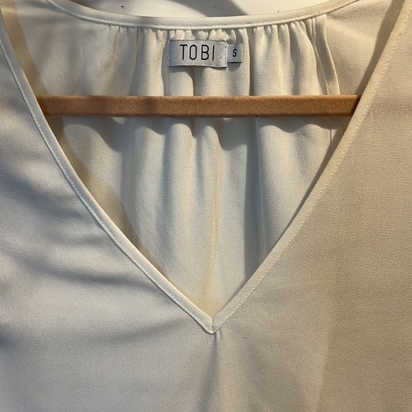 White Top with Embroidered cuff - Picture 3 of 5